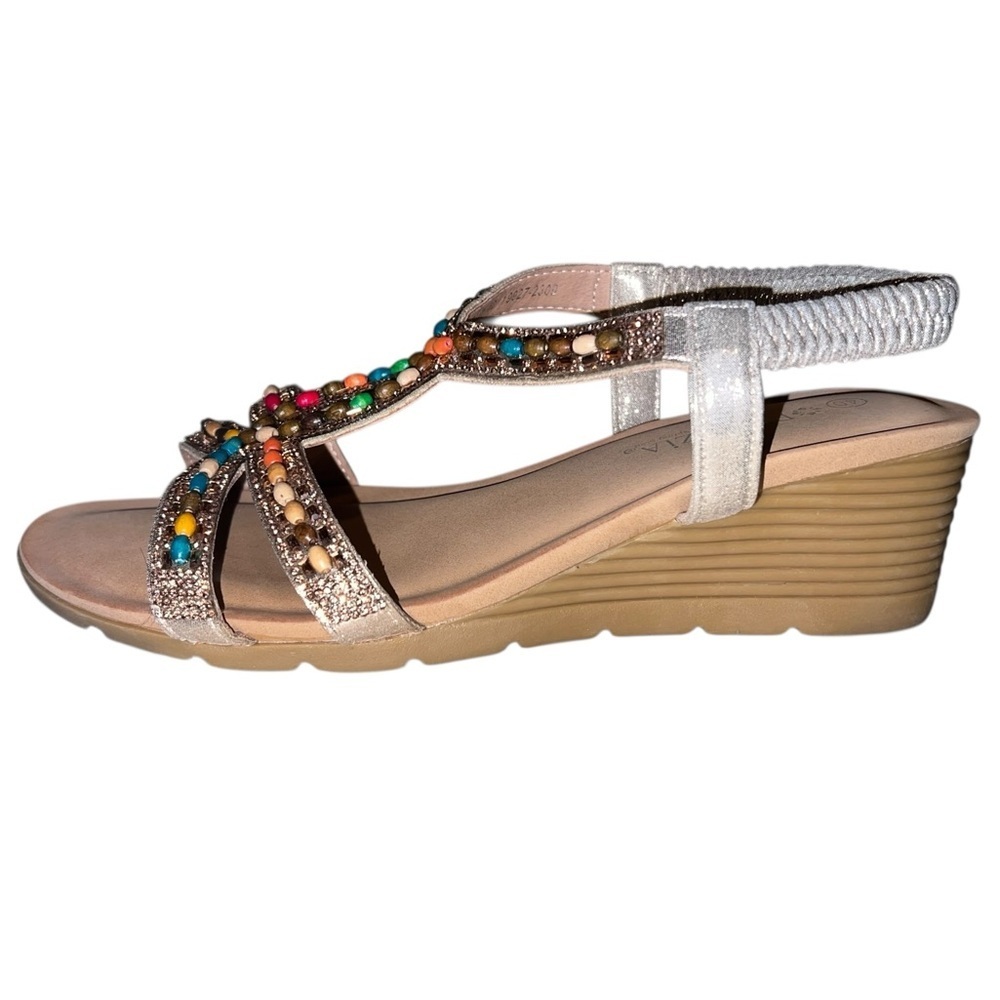Elegant Multicolor Beaded Wedge Sandals - Picture 4 of 11